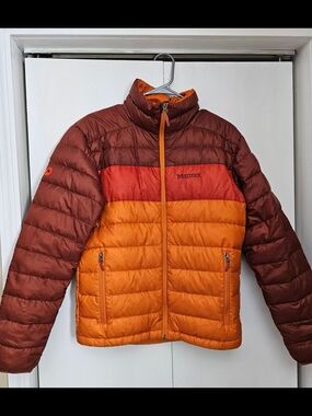 Marmot 'Ares' Colorblock Insulated Puffer Jacket in Rust/Red/Orange